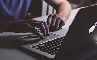 乐鱼app-利物浦客场战胜伯恩利，积分稳固，利物浦vs伯恩利预测