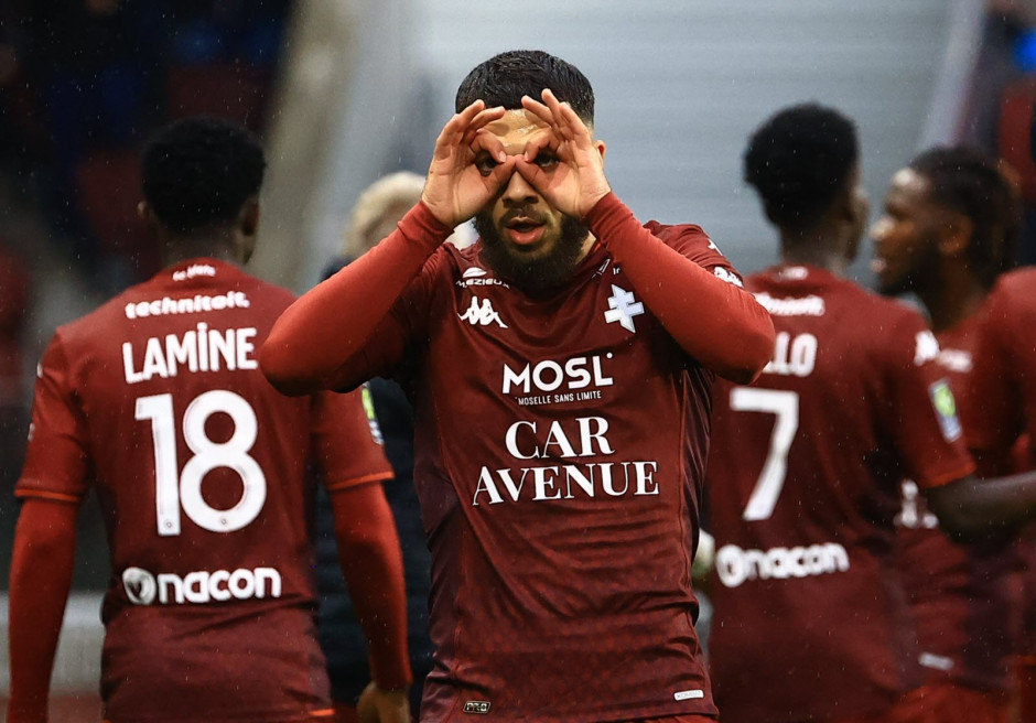 法甲倍感压力，球迷反应热烈的简单介绍