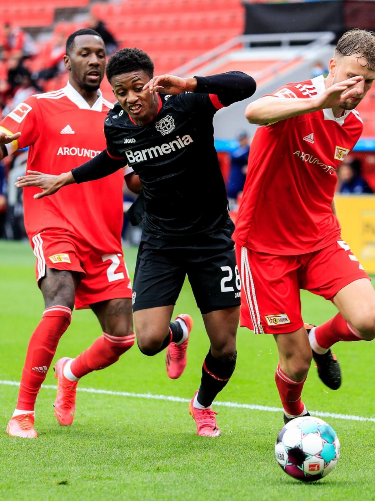 Leyu Sport下载-法甲引领战术革新，精彩传球与进球不断刷新纪录的简单介绍